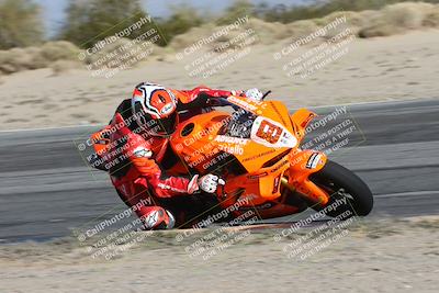 media/Dec-01-2025-Moto Forza (Mon) [[2daa91e15f]]/1-Advanced Group/Session 4 (Turn 10 Inside)/